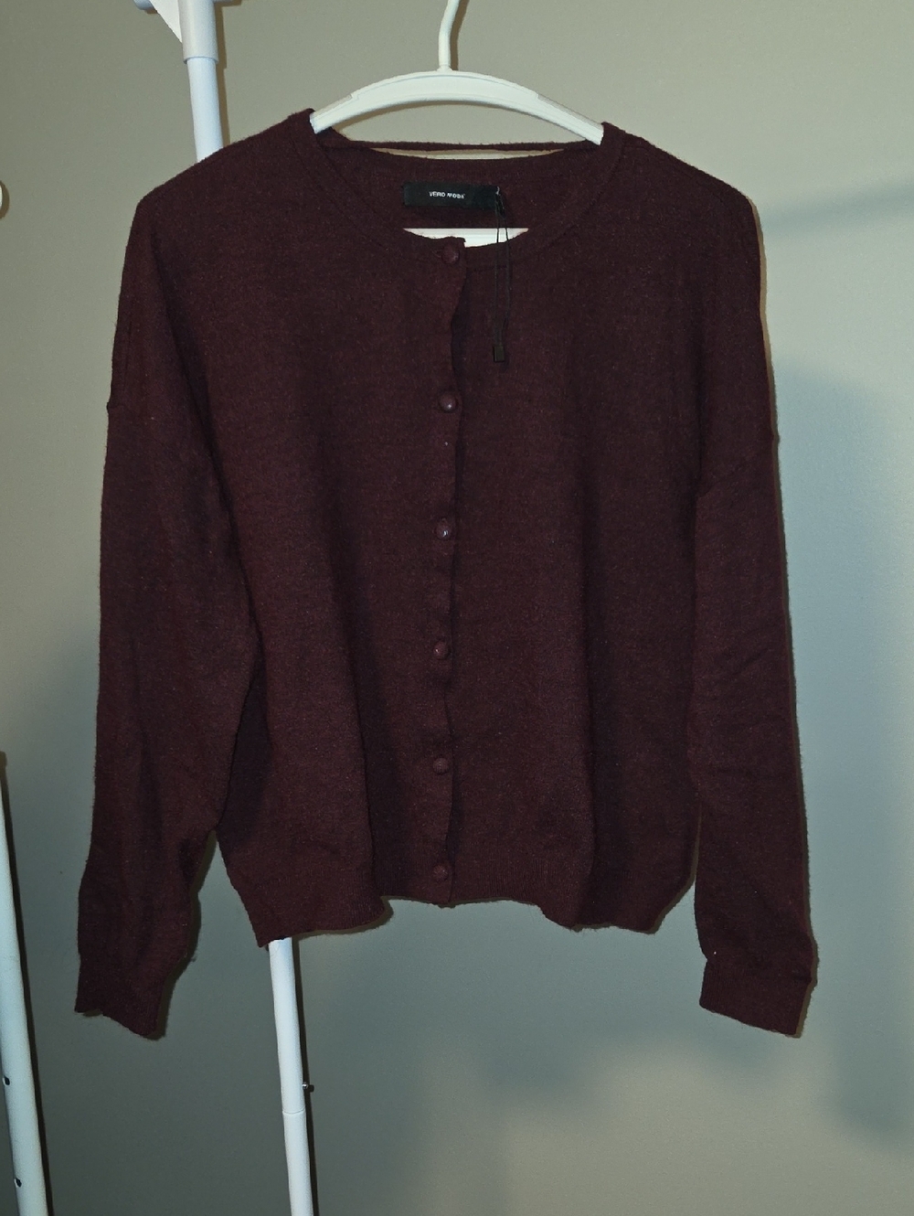 Vero Moda Button-Front Crewneck Cardigan in Burgundy